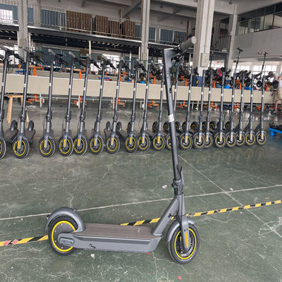 สกู๊ตเตอร์ไฟฟ้าแบบพกพาขนาด 240V กลางแจ้งสำหรับเมืองใหญ่