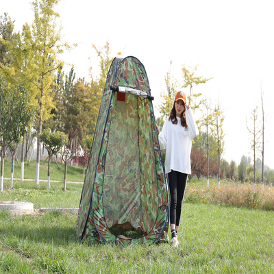 1.9m Pop Up Pod สถานีอาบน้ำแบบพกพาหนาเงินเคลือบโพลีเอสเตอร์ Wind Proof