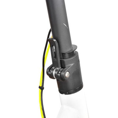 สกู๊ตเตอร์ไฟฟ้าอลูมิเนียมแบบชาร์จไฟได้แบตเตอรี่ลิเธียม Brushless Controller